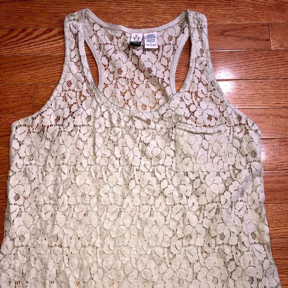 💕Beige Lace Tank Top💕 - Picture 4 of 5